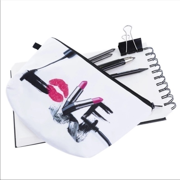 Love Cosmetic Bag. - Picture 7 of 8